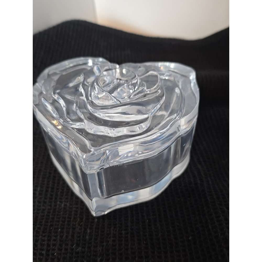 Handmade Resin Heart Shaped Trinket Box With Lid‎  Clear 771
